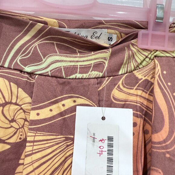 NWT Fighting Eel brown shell shorts sz S NEW - Picture 2 of 3